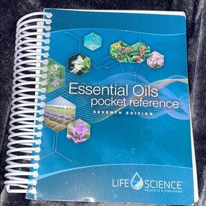 Essential oils pocket reference 7th edition